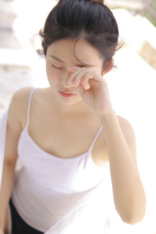 名门新娘剧情简介
